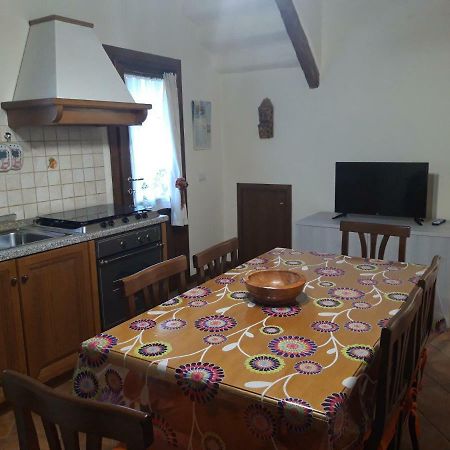 Apartament La Casa Di Ida Porciano Zewnętrze zdjęcie